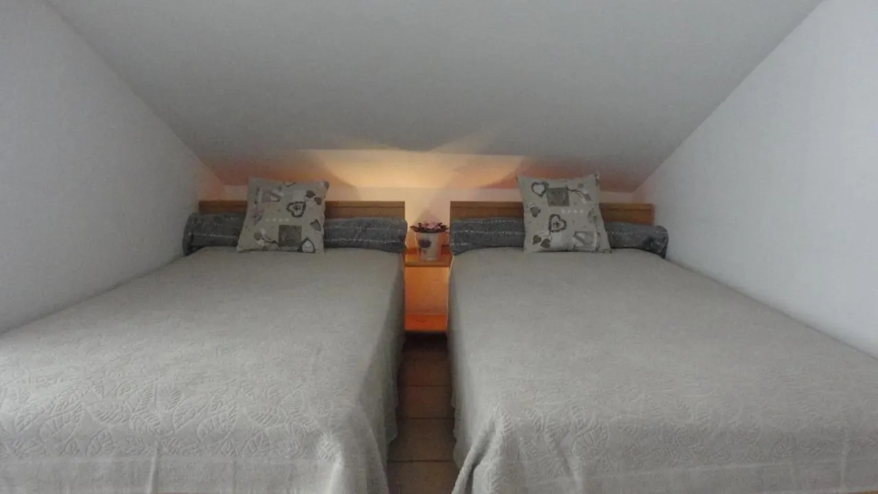 Appartamento Apartmani Petra Krk Town Croazia